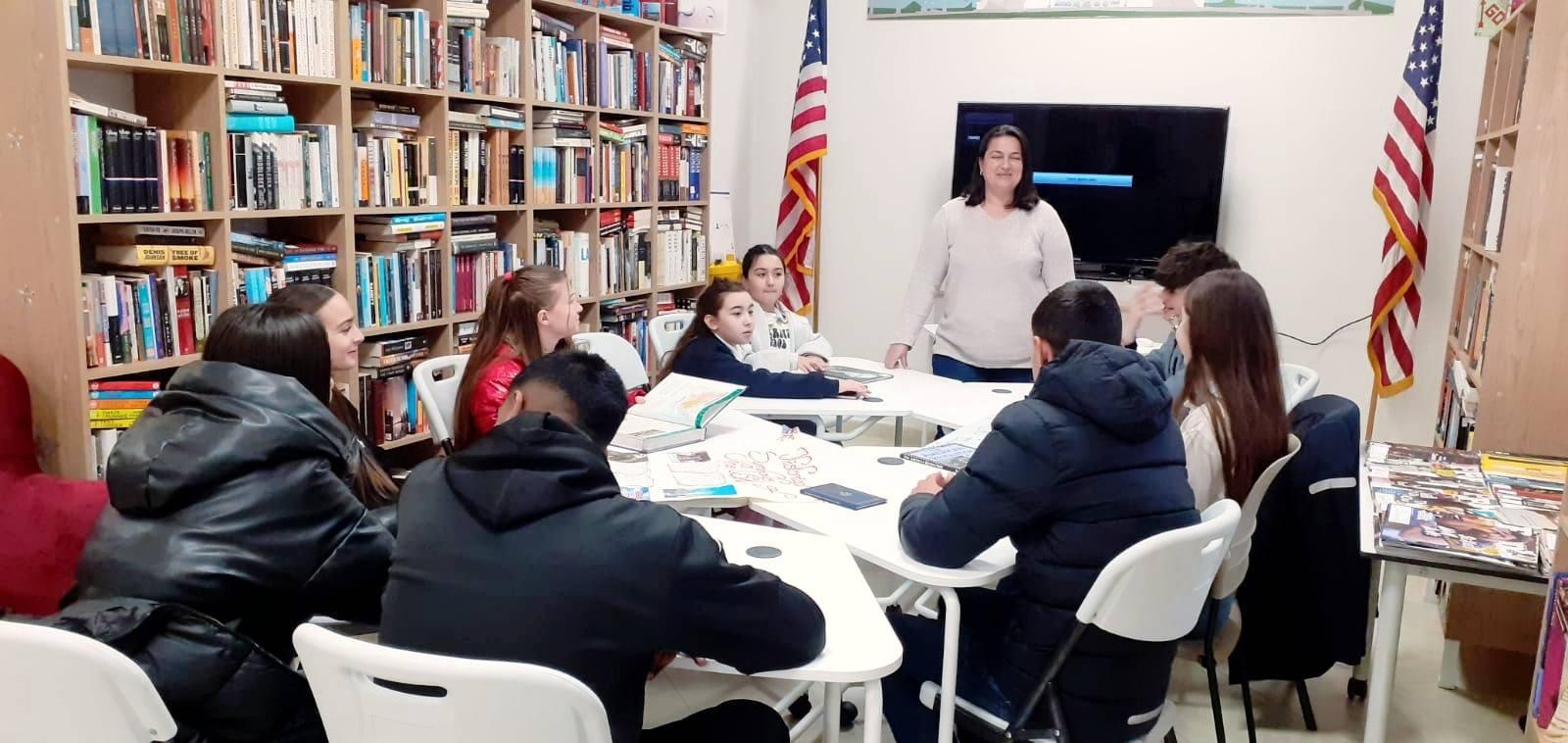 Shtëpia e librit “Shefqet Musaraj” – Një bashkëpunetore e sukseshme me shkollën tonë